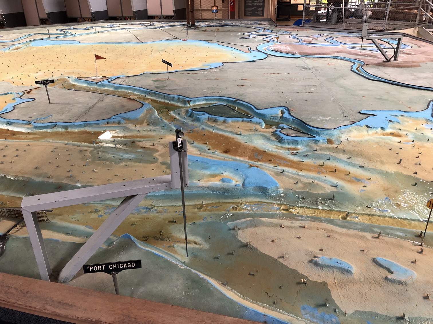 The Bay Model filling up